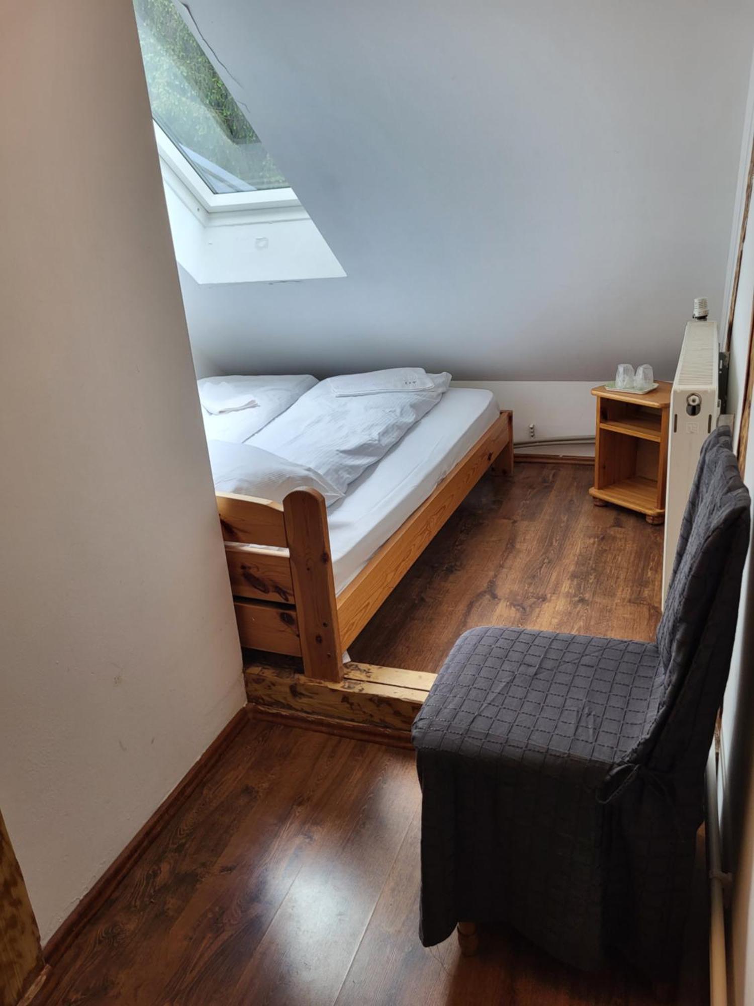 Pension Cabana Cetatile Ponorului Padis Bagian luar foto